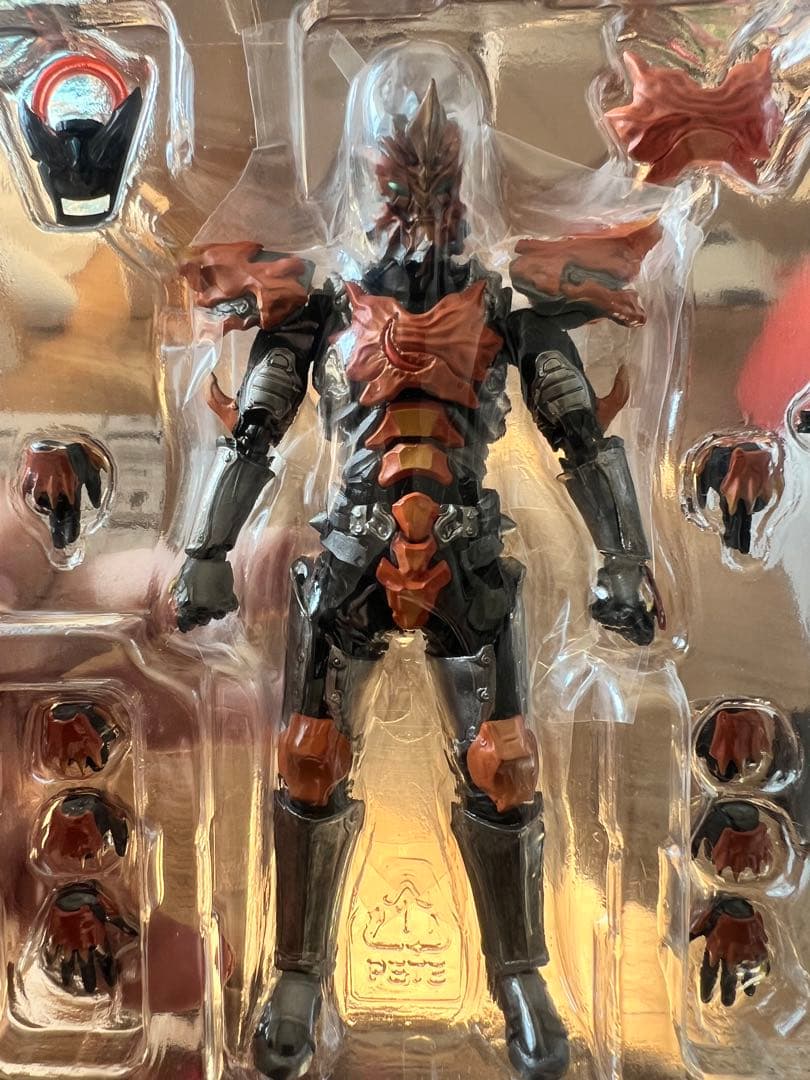 

[USED] S.H.Figuarts Juggler Ultraman Orb