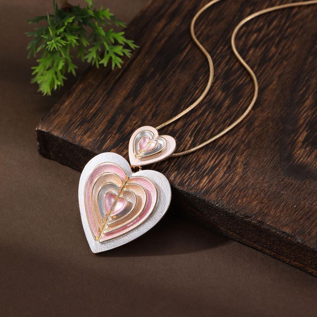 New Enamel Geometric Love Pendant Women's Fashion High Sense Heart-shaped Versatile Necklace