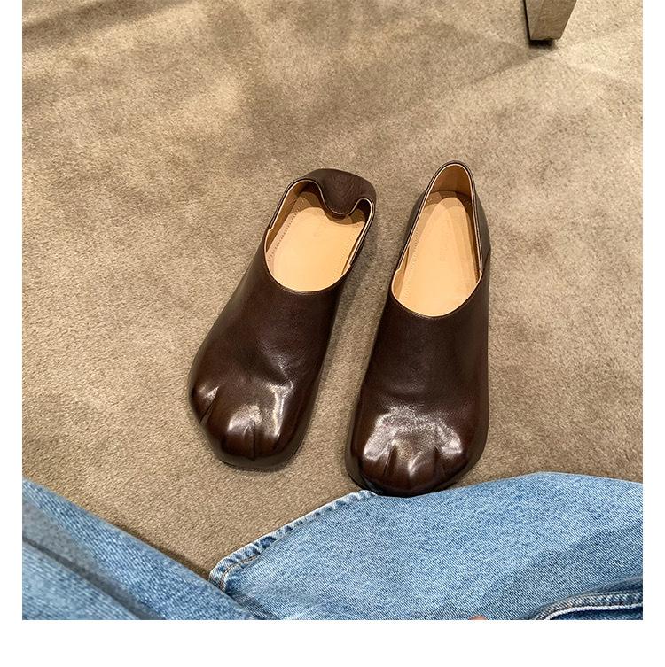 Niche leather cat claw women's shoes shallow mouth single shoes women's flat bottom retro Mary Jane shoes