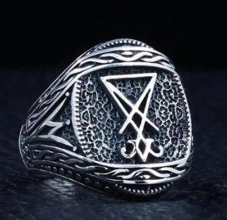 

Dark Geometric Engraved Pentagram Ring Vintage Punk Stainless Steel Finger Ring No. 7