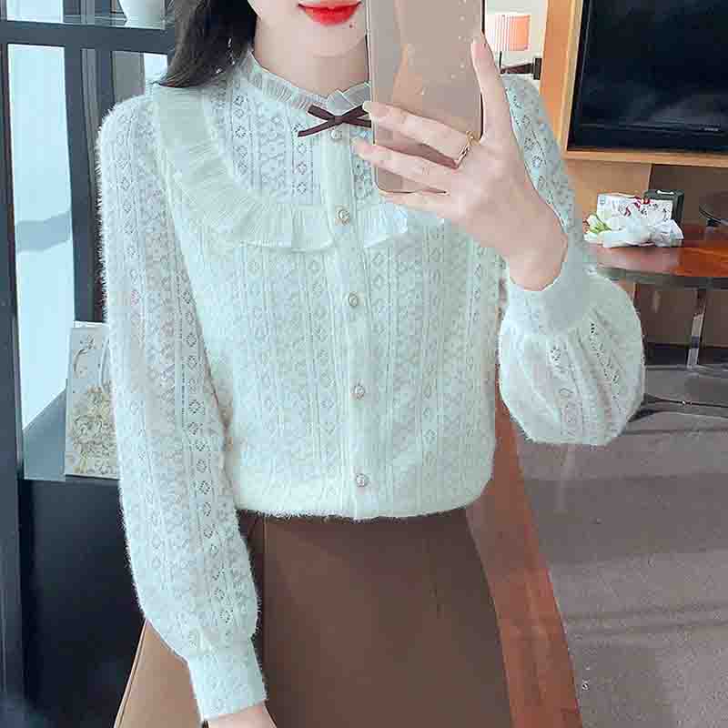 Fashion New 2024 Winter Long Sleeve Ruffled Collar Ruffles Slim Apricot Velvet Lace Blouse Shirt Women Tops Blouses Shirts J810