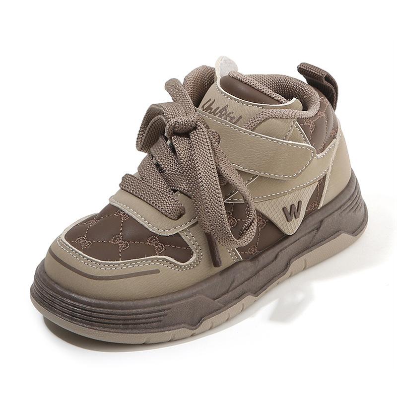 

Детская спортивная обувь 2025 весна и осень новая повседневная обувь для мальчиков, кеды на высокой подошве, обувь-хлебцы для девочек, обувь для малышей на мягкой подошве 21-26 (6 pairs in one hand) хаки