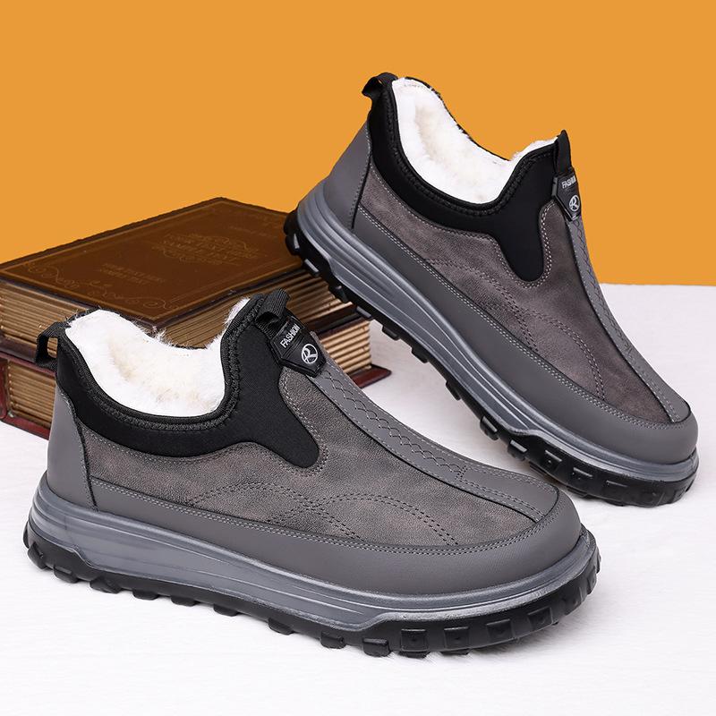 Old Beijing cotton shoes men's waterproof and non-slip one-pedal winter piled thickened thermal cloth shoes middle-aged and elderly men's snow boots