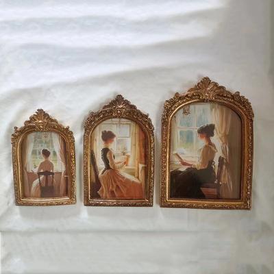 French Vintage Baroque Resin Picture Frame Wall Hanging Antique Arch Shaped Photo Frame Gold Color Carved Embossed Picture Frame