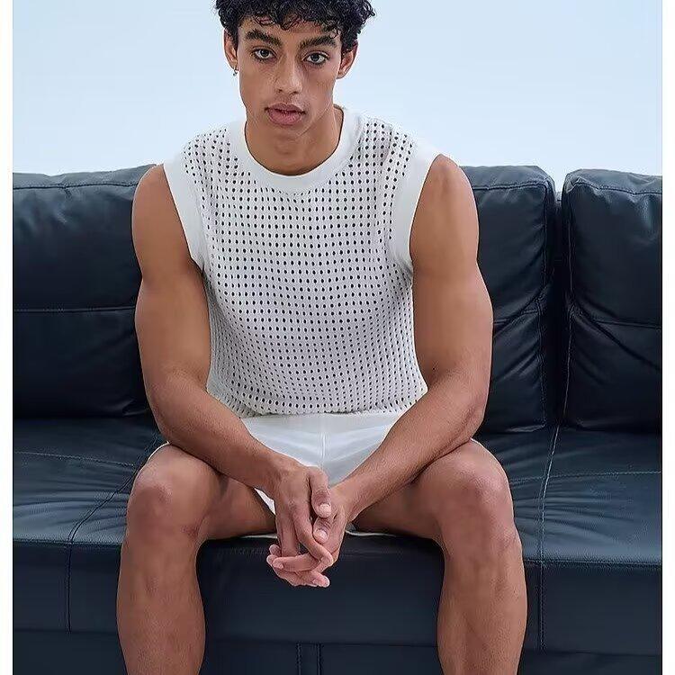

Трендовый корейский вязаный жилет с вырезами для мужчин - Полупрозрачный пуловер с уникальным дизайном XL белый