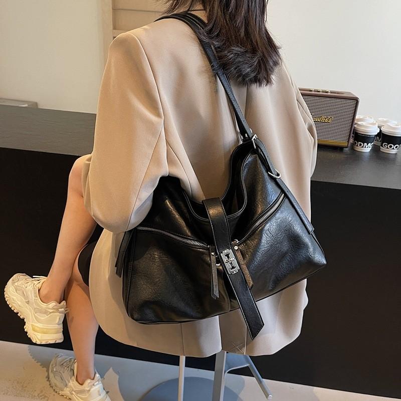 Chic Retro Large Tote Bag For Women In Black Brown Or Coffee Stylish Versatile Design For Fall And Winter