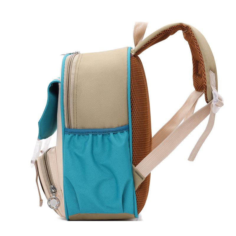 Lightweight, Large-capacity, Water-resistant Backpacks for Male and Female Students