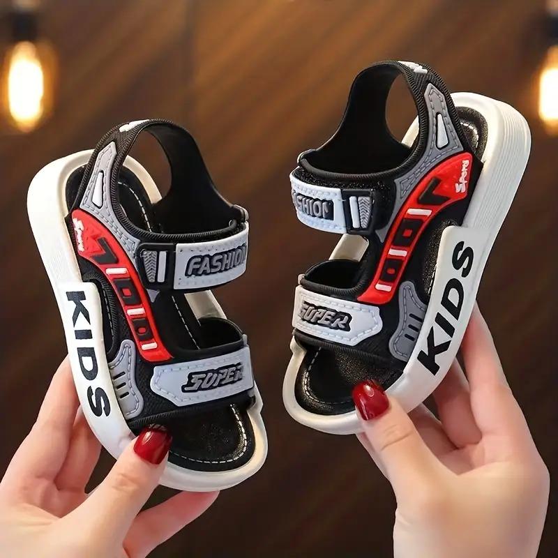 Sandalias de moda para niños y niñas