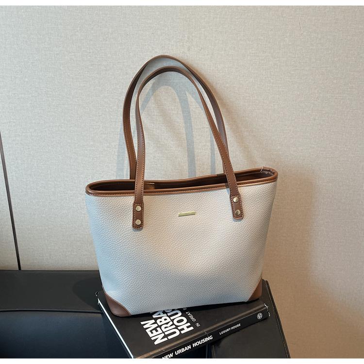 Frostet retro veske dame stor kapasitet 2025 ny vår og sommer allsidig avslappet skulderveske shoppingveske tote bag