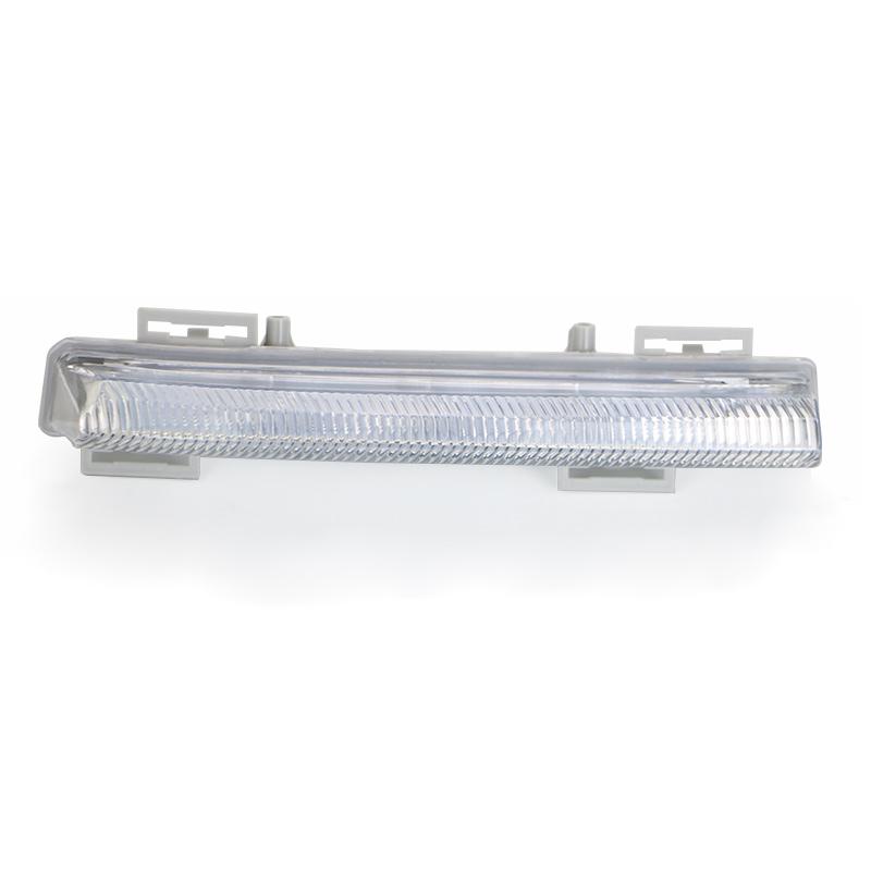 A2049069000 12V Car Front LED DRL Daytime Running Lamp Fog Light For Mercedes-Benz W204 W212 C250 C280 C350 E350 A2049068900