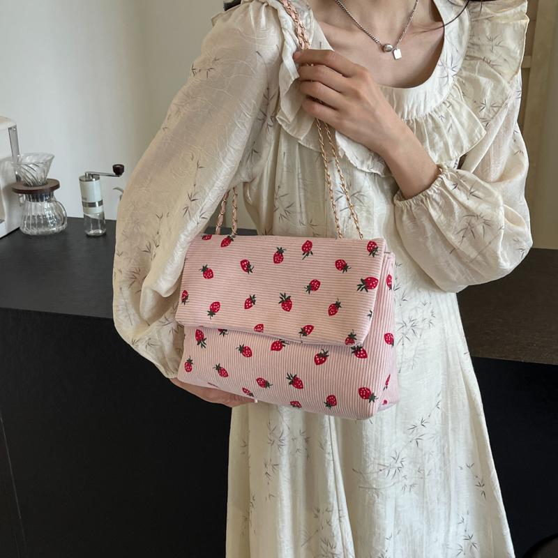 

Жіноча стильна сумочка із застібкою-застібкою, шикарна сумка-хобо з полуницею, великої місткості, модна наплічна сумка, ланцюжок для вечірки, відпустки рожевий