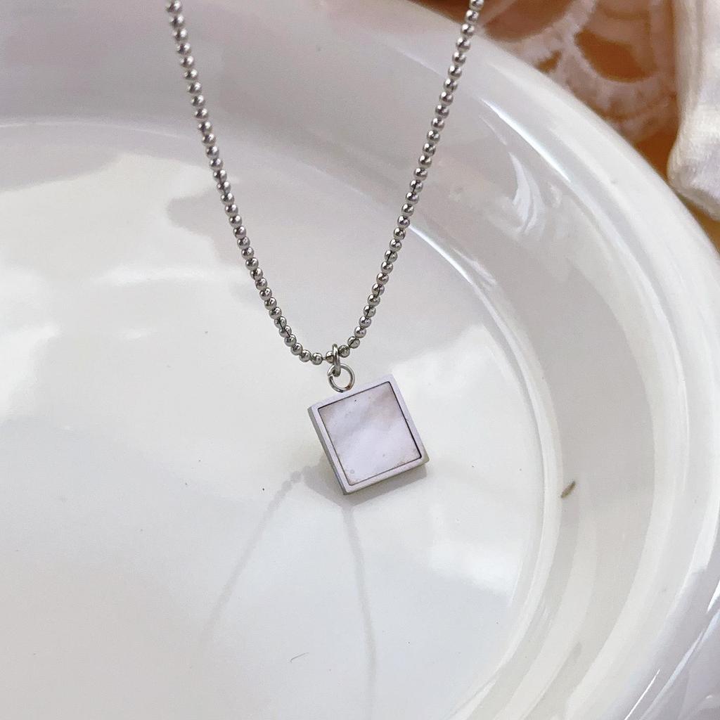 18K Gold-Plated Titanium Steel Necklace with Shell Pendant - Versatile, Stylish, and Durable Design for Women