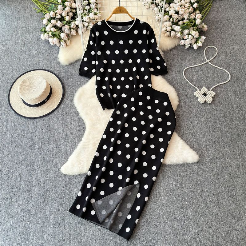 

Classic Style Business Suit Women s Summer Chubby Slimming Fancy Polka Dot Knitted Sweater Top and Skirt Two-piece Set Black All yards