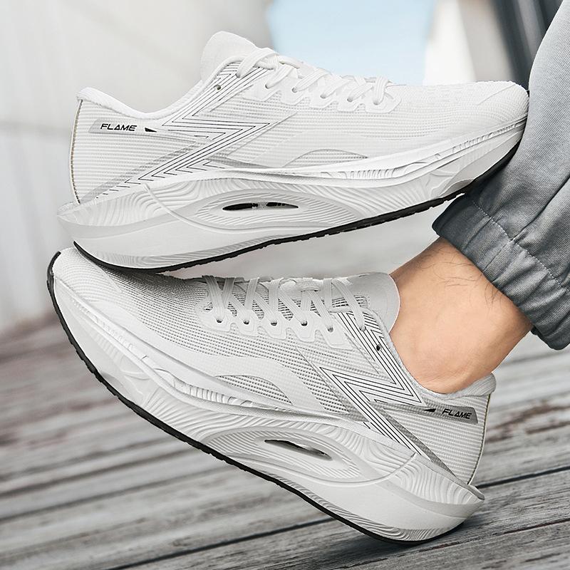 Summer new men's shoes fly burning carbon board marathon running shock absorption breathable sports soft sole increase