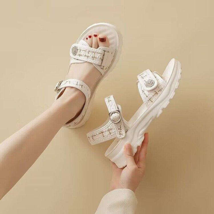 Sandals women's soft sole 2025 summer new casual sports fashion versatile trend flat non-slip thick-soled beach shoes