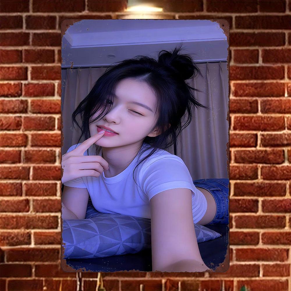 

HD Tin Sign Vintage Asian Girl in White TShirt Blue Jeans Lying on Bed Metal Wall Art Retro Decor for Home Bar Cafe 20x30cm（7.8x11.8inch）