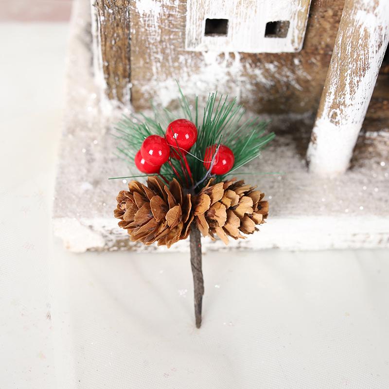 Festive Pine & Berry Cone Inserts: DIY Gift Box Accessories