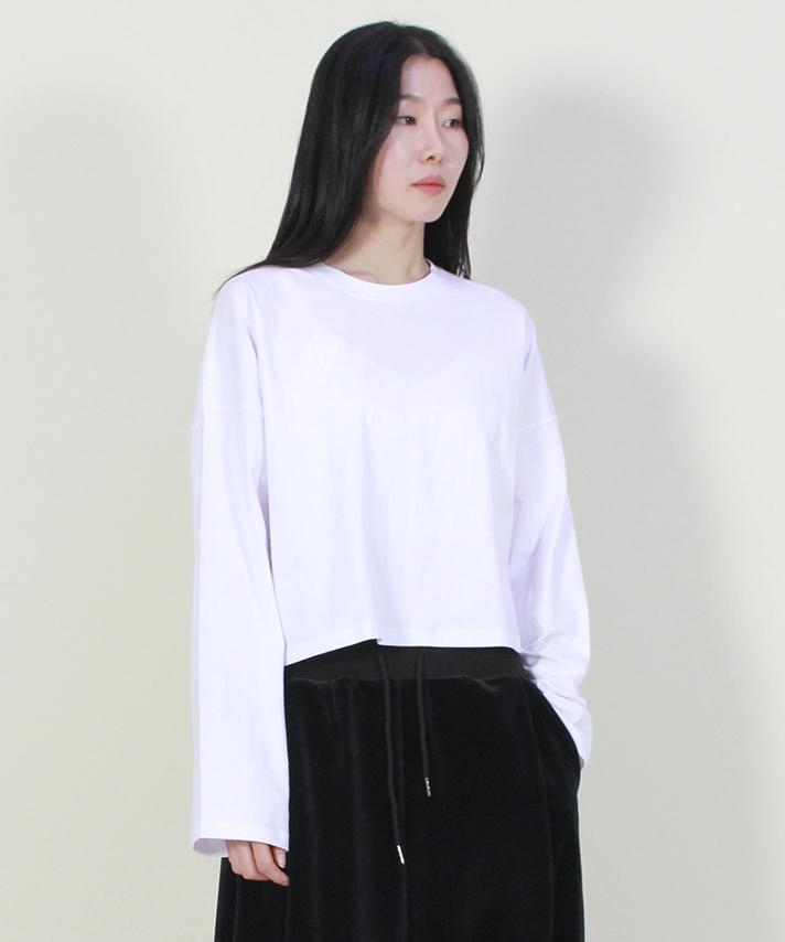 Deumakeu Oversized Semi-Crop Long Sleeve Tee White