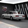 Freestyle XiaoGuang Modellmaßstab Toyota Crown MS122 Weiß Fertigprodukt 1/18 (Roter Innenraum) 8250611W-1