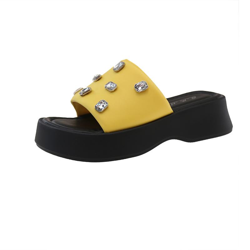 

Крутые шлепанцы со стразами женская уличная обувь 2025 новая летняя мода женские на толстой подошве с увеличением высоты на плоской подошве нескользящая мягкая подошва 35