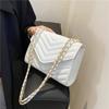 Borsa a tracolla in pelle trapuntata chic con catena e hardware dorato Borsa a spalla versatile Borse a tracolla di lusso realizzate per l'eleganza quotidiana e serale
