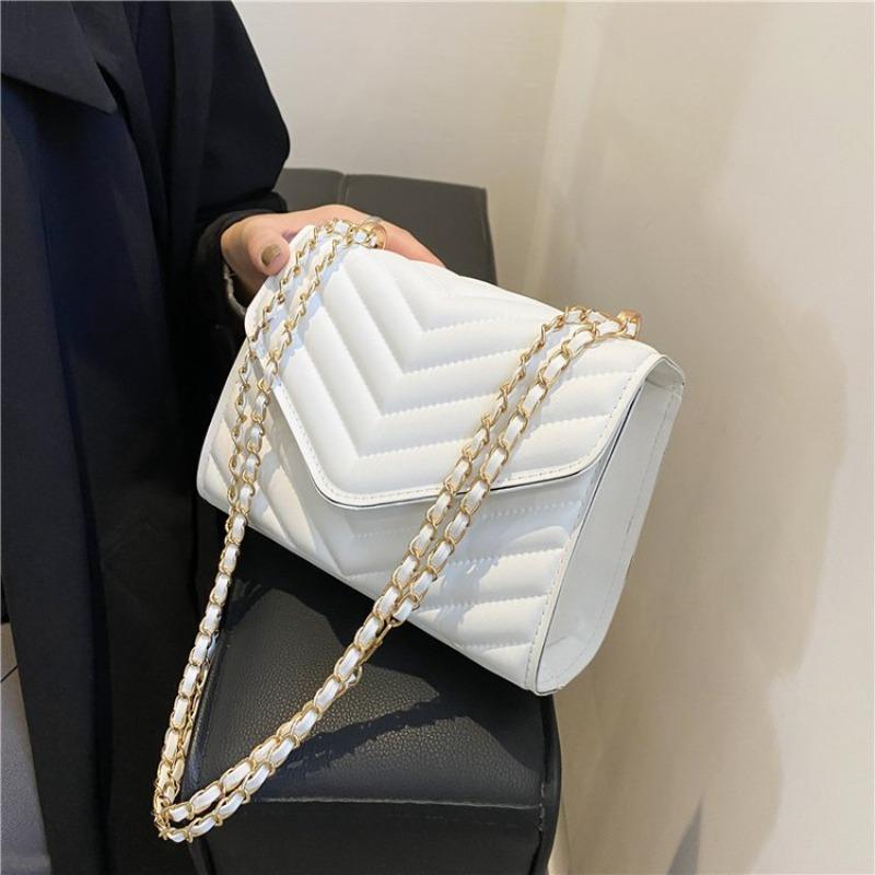 Borsa a tracolla in pelle trapuntata chic con catena e hardware dorato Borsa a spalla versatile Borse a tracolla di lusso realizzate per l'eleganza quotidiana e serale