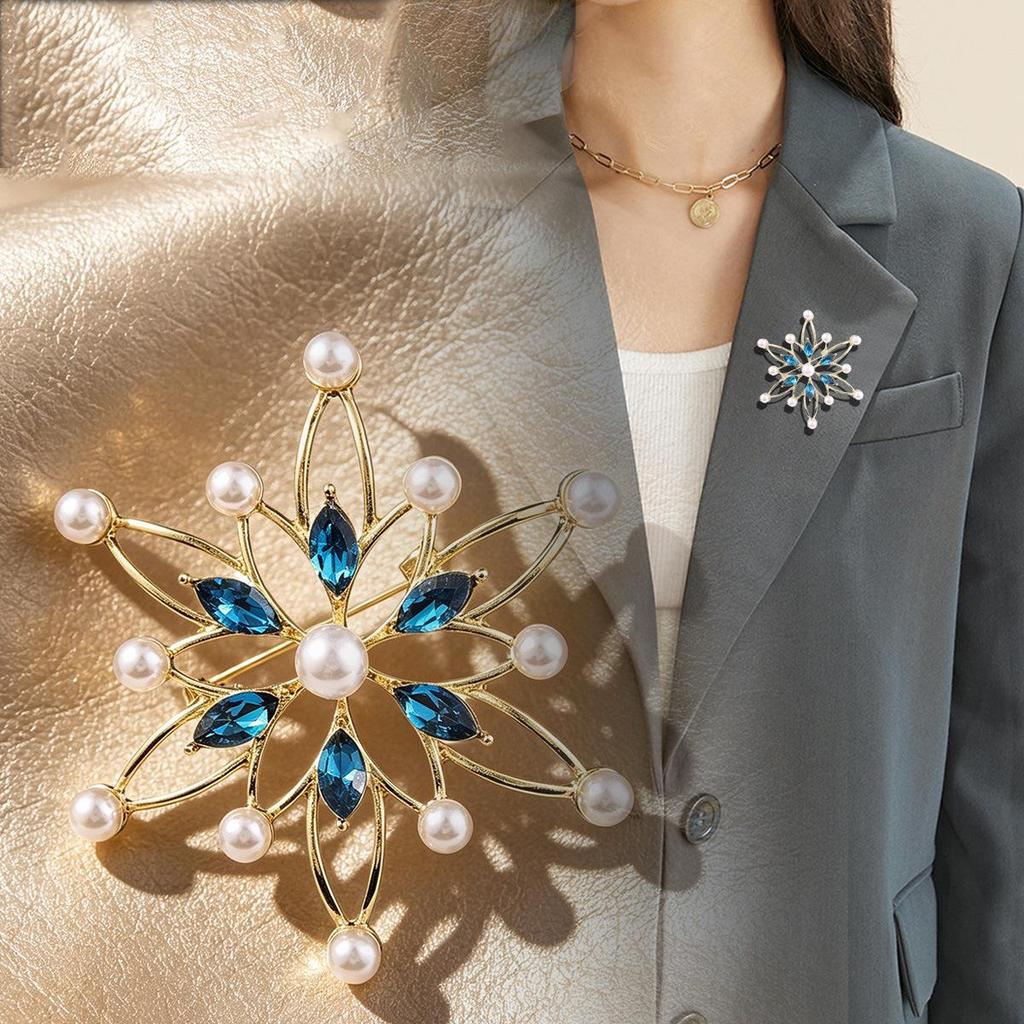 New Luxury Six-Petal Flower Brooch Pin: Unique, Versatile Design Accessory.