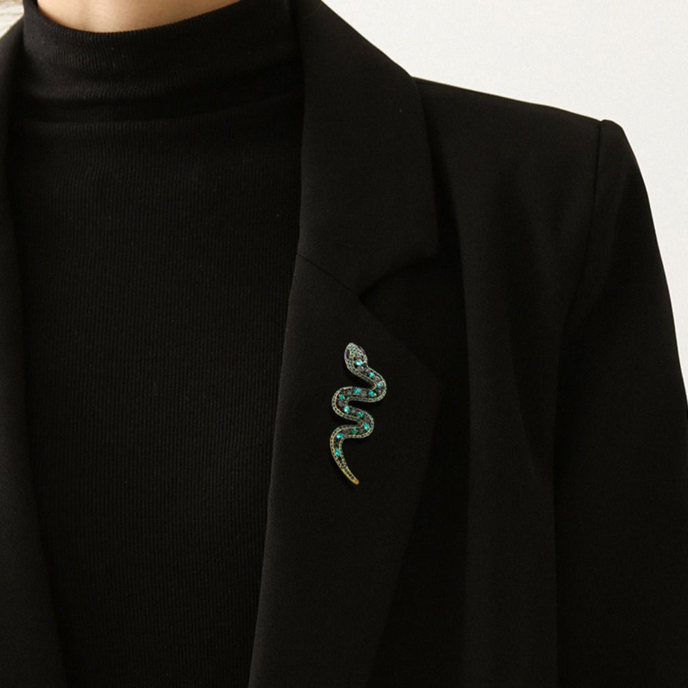 Zircon Rhinestone Animal Collar Pins Zinc Zinc Alloy Metal Snake Lapel Pin Zodiac Snake Brooch  Jewelry Gifts