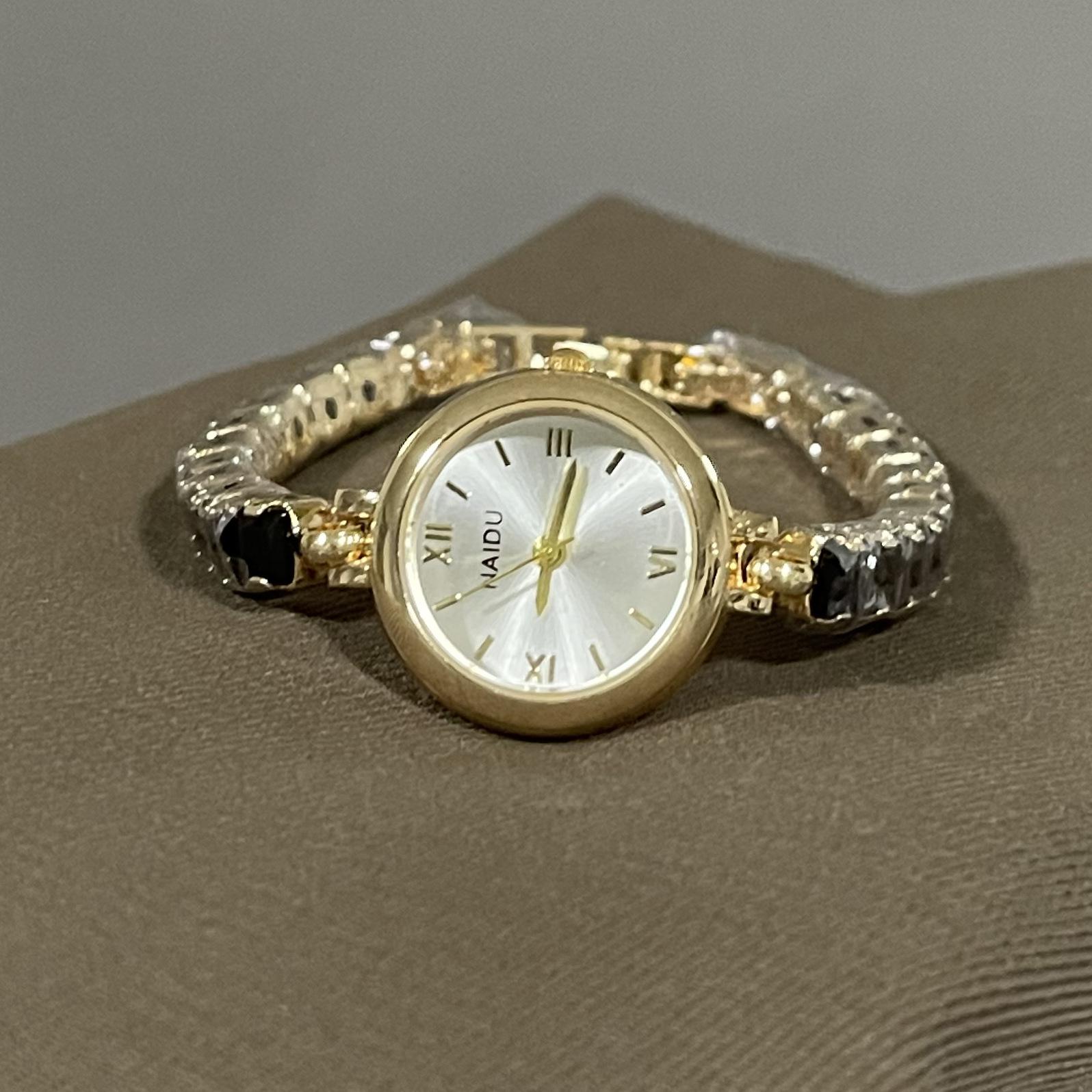 

Light Luxury Rhinestone Temperament Bracelet Watch Niche High-End Sense Simple Fashion Medieval Women S Chain Women S Watch