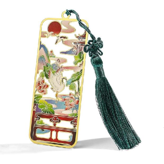 Chinese Style Bookmark for Book Lovers -Brass Metal Material Retro Style Hollowing Rrocess A Gift for Readers (cat)