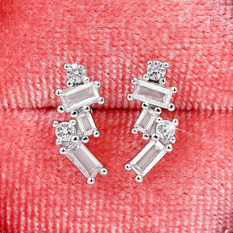 925 Sterling Silver Dainty Fashion Versatile Earrings Female Daily Accessories Geometric Zirconia Ear Studs Jewelry for Women