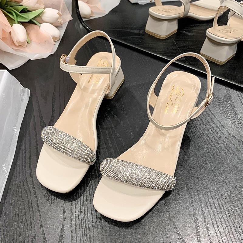 Fairy Feng Shui Diamond Coarse Heel Sandals Women's Summer 2025 New Versatile One-word Belt Temperament Medium Heel French Women's Sandals