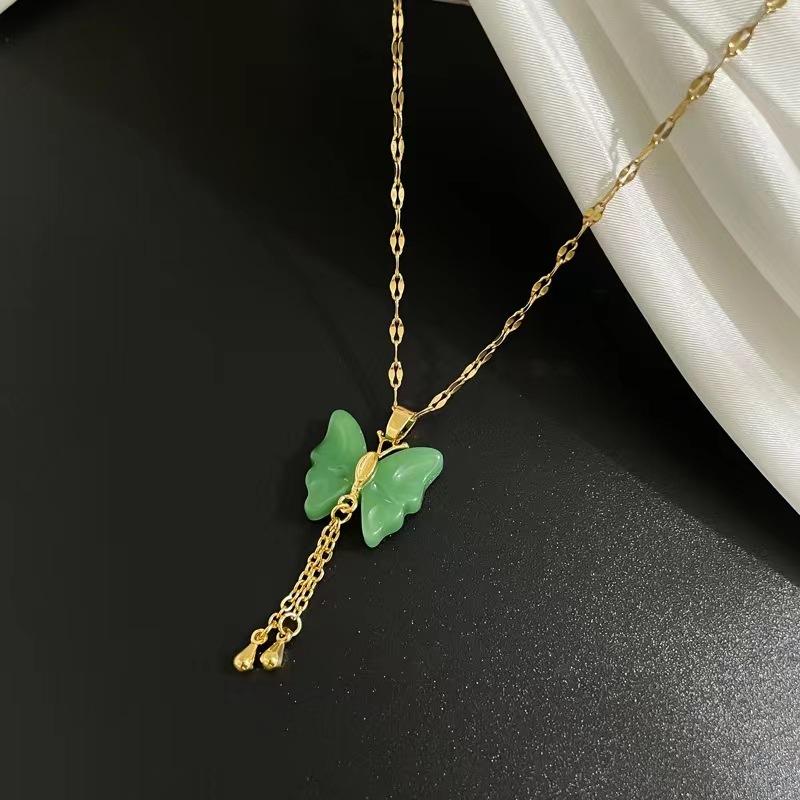 Non-Fading Luxury Maple Leaf Butterfly Clavicle Necklace