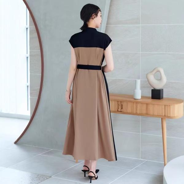 Korean-Style Temperament Pleated Dress - 2025 Short-Sleeved Edition