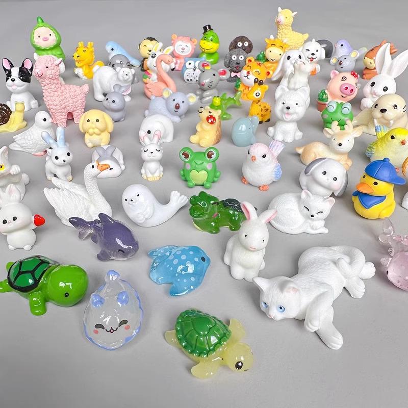 Mini Cute Animal 3D Model Blind Box: Individually Packaged Cartoon Toy for Classmate Sharing