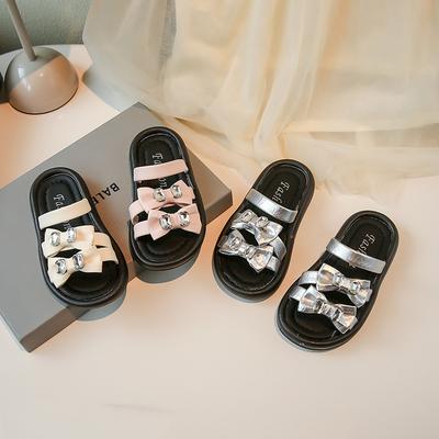 Kinder Sandalen mit süßen Schleifen Mädchen Hausschuhe Koreanischer Stil Outdoor 2025 Sommer Neu Kinder Prinzessin Schuhe Weiche Sohle Glänzender Kristall
