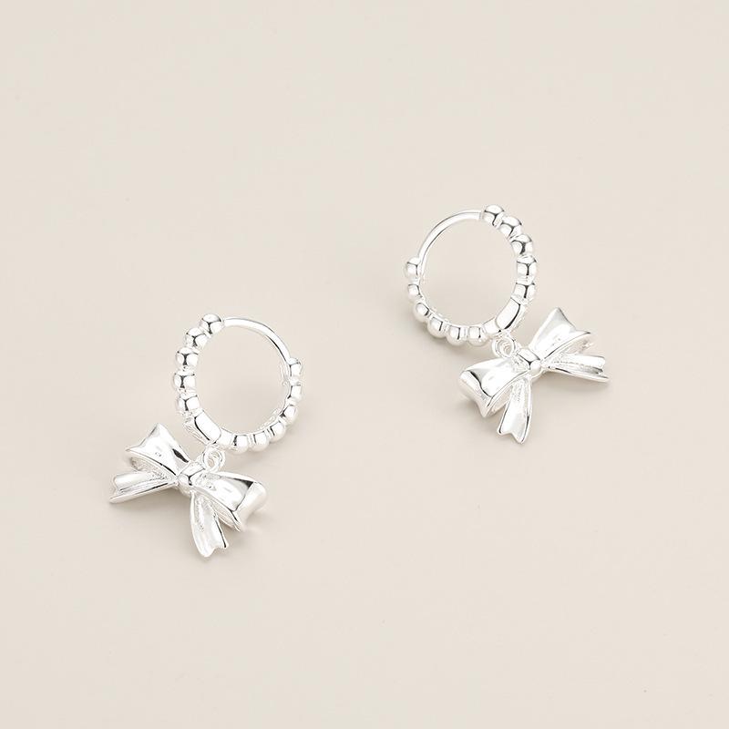 Trendy Bowknot Hoop Earrings: Elegant, Versatile Niche Ear Cuff for Women