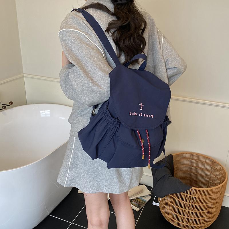 New Fashion Trend College Wind Nylon Large Capacity Backpack Lightweight Women's School Bag