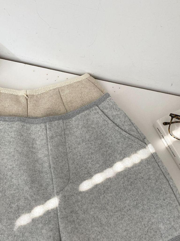 Women's 2025 Winter Korean Solid High-Waisted Slimming Wool Shorts
