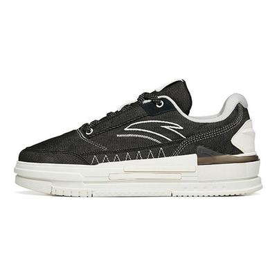 Aotu Low-Top Skate Shoes Women Sneakers Black White 922218065-2