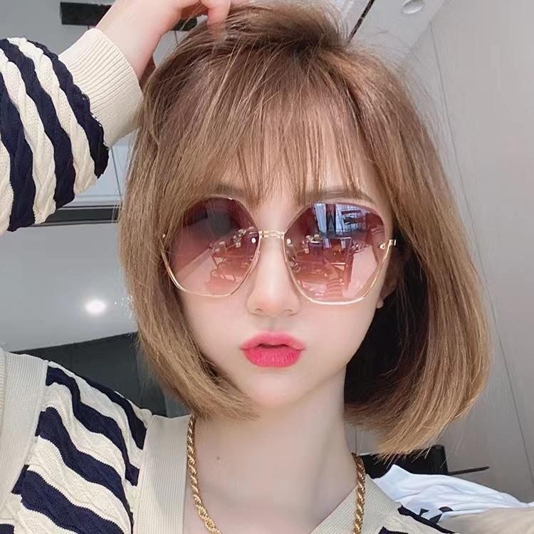 New Fashionable Frameless Irregular Edge Gradient Glasses Sunglasses