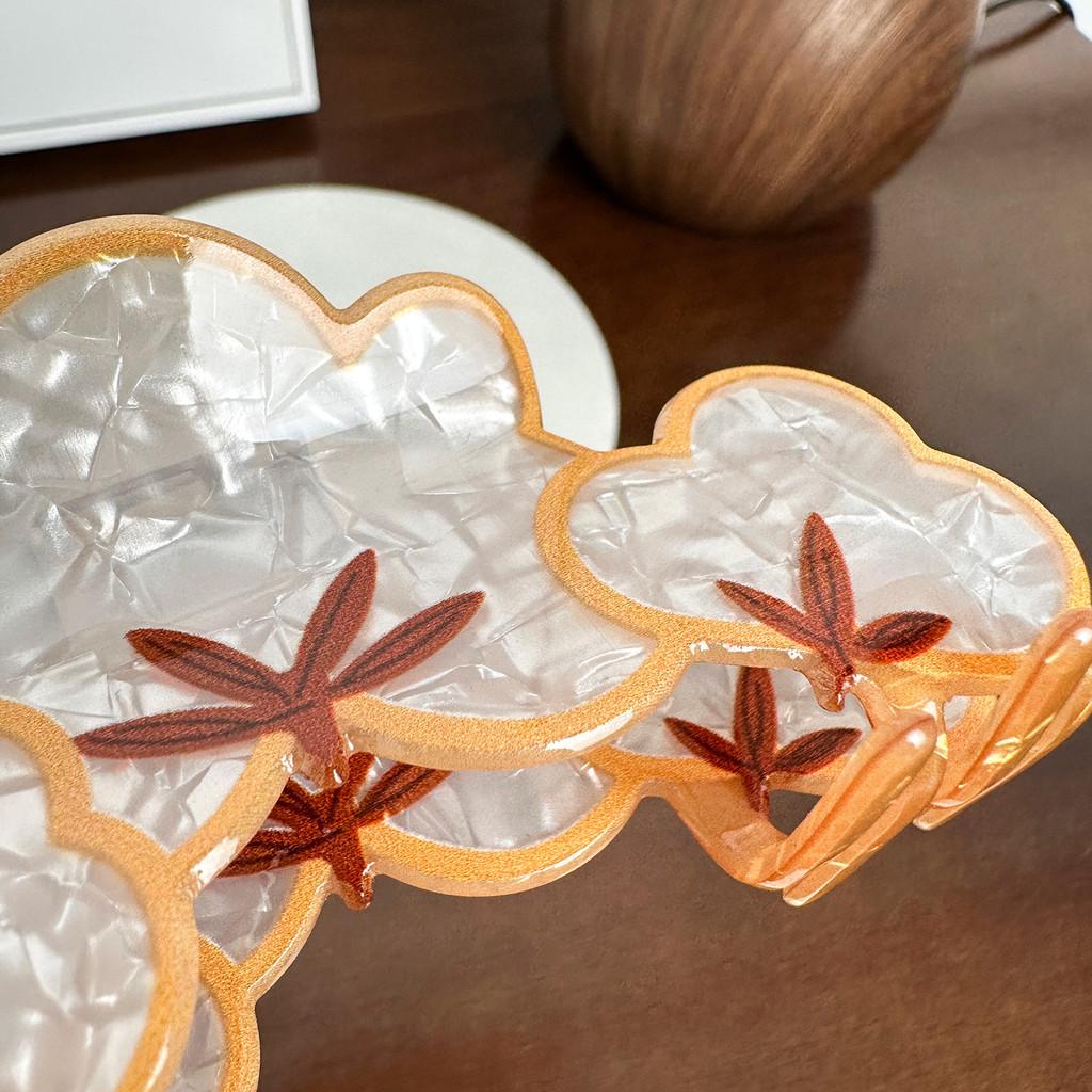 Stylish Acrylic Printed Hair Claw Clips In Vibrant Colors For Trendy Hairstyles