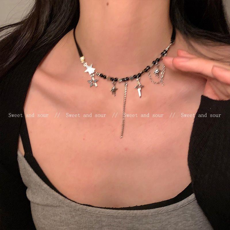 Naszyjnik z koralików Black Mang Star 2024: Damski niszowy choker obojczykowy z eleganckim wzorem
