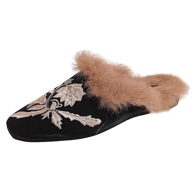 2025 Herbst und Winter neu neue chinesische Kaninchen Mao Mao Schuhe faule Baumwollpantoffeln Kinder Ein-Pedal-Samt-Halbkörper-Mules