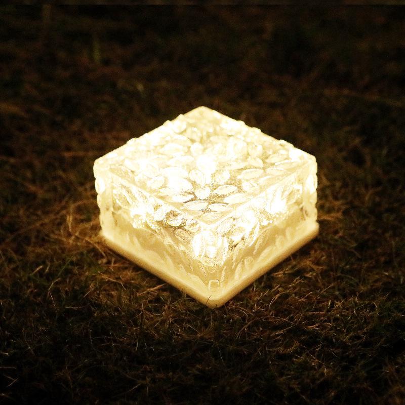 Waterproof Solar Outdoor Villa Courtyard Lamp: Ice Brick Design for Gardens and Balconies