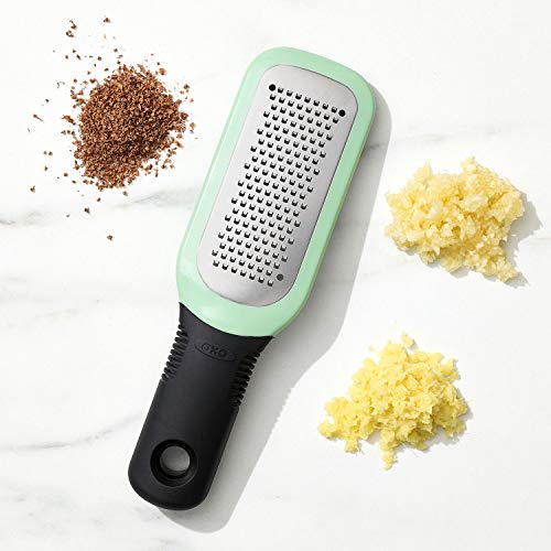 OXO Mini Ginger & Garlic Grater, Dishwasher and Dryer Safe, for Grating Ginger and Garlic