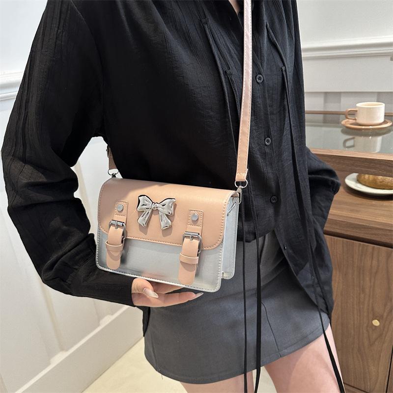 Retro and Fashionable Small Bag Women's Bag New Trendy and Fashionable Casual Handbag One-shoulder Crossbody Small Square Bag