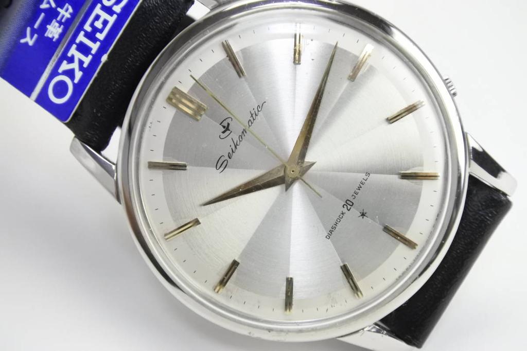 Masterpiece SEIKO SEIKOMATIC 20 Jewels Automatic Watch with Seiko New Leather Strap Model Excellent Condition 1960s Men's