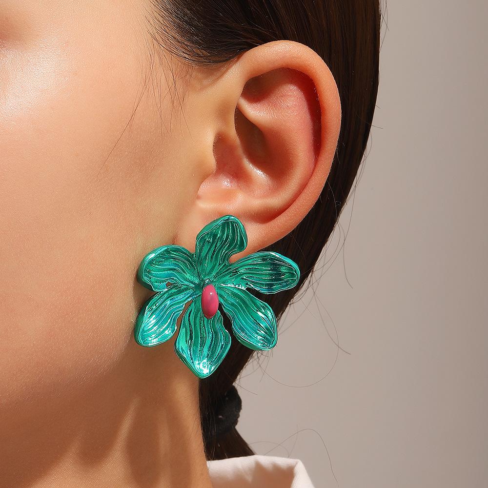 Trendy Multicolor Flower Drop Earrings for Women – Elegant & Slimming European/American Style