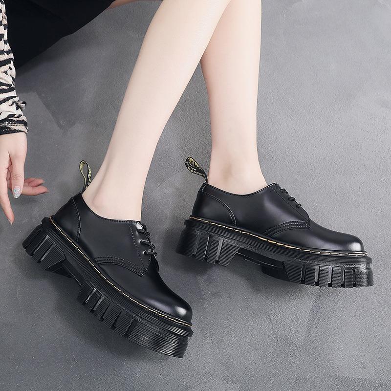Thickened Bottom Hole Martin Shoes Women's Low Top, Leather Tire Sole Round Head Casual Student Muffin Short Boots